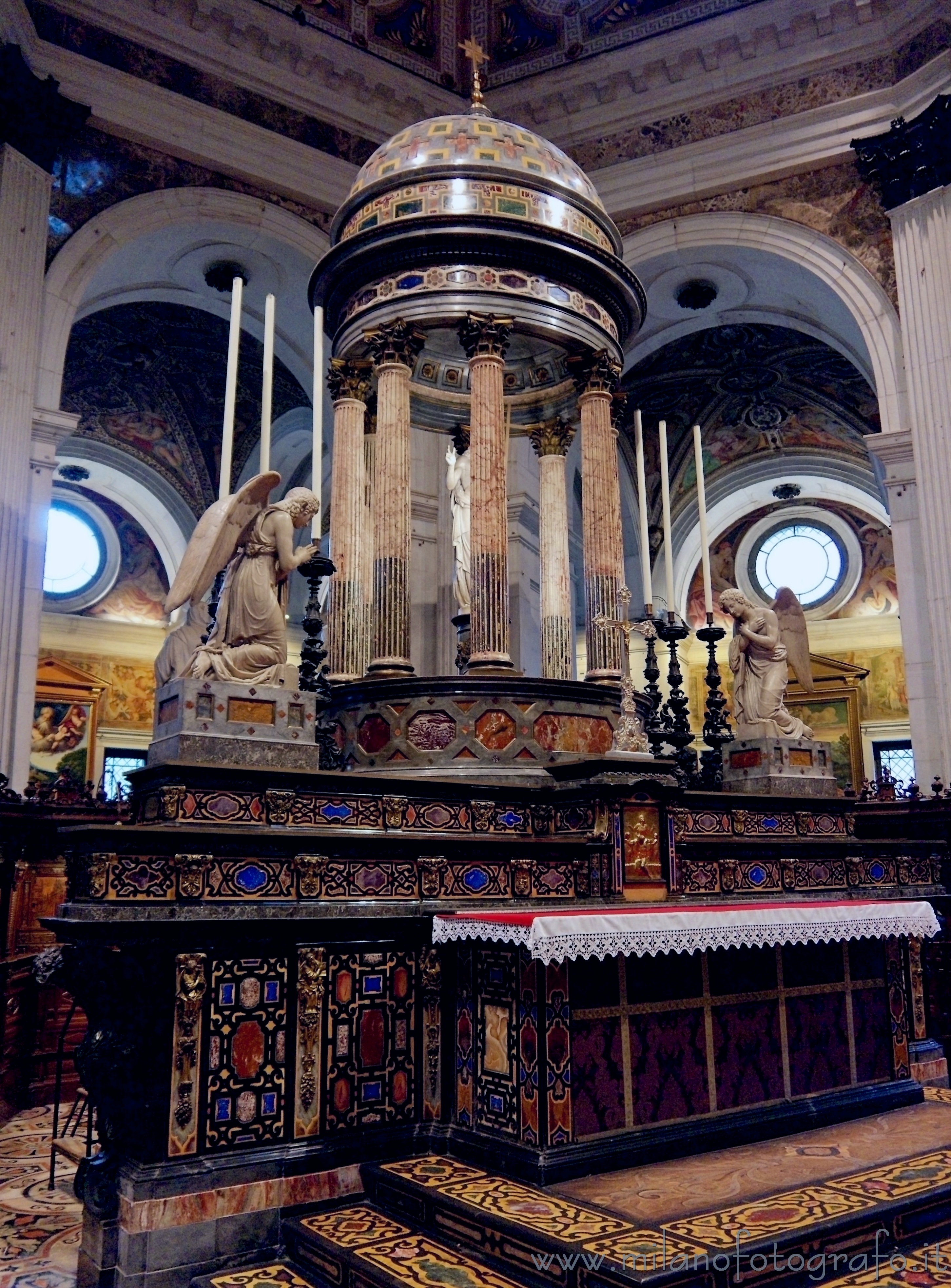 Milano: Altare maggiore della Chiesa di Santa Maria dei Miracoli - Milano