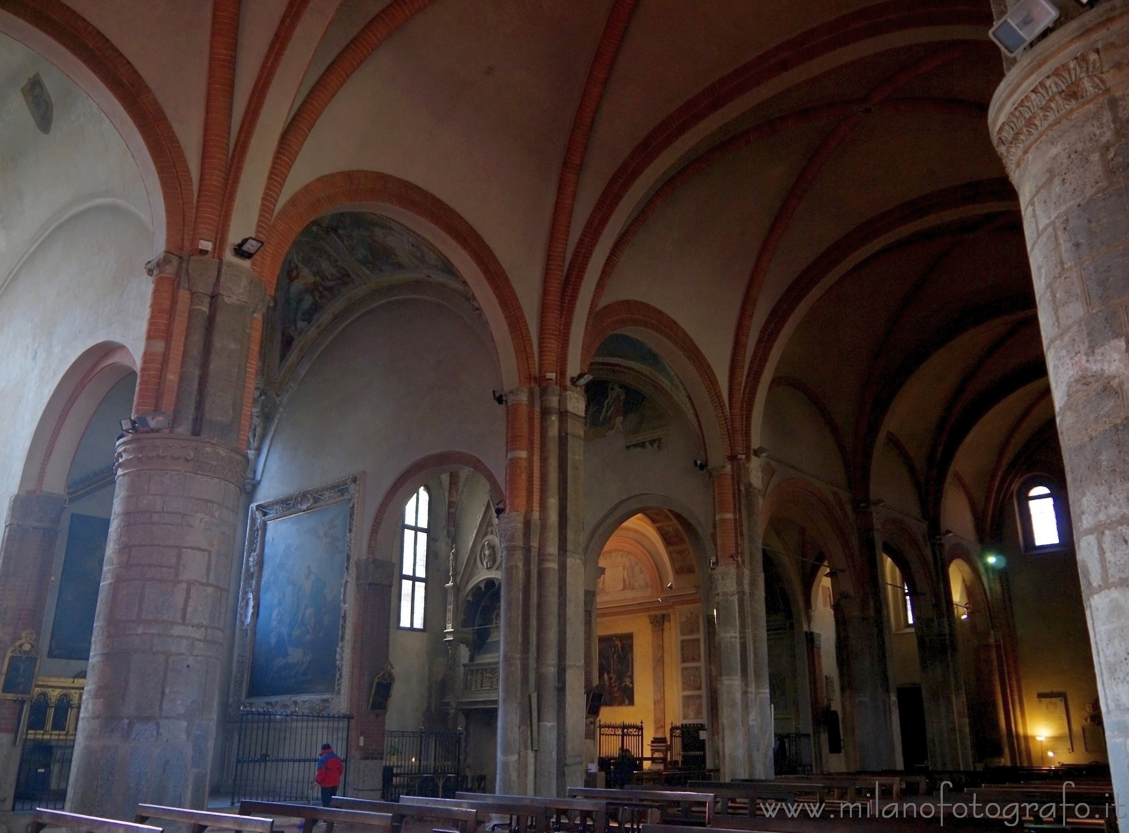 Milan (Italy): Detail of the interiors of the Basilica of Sant'Eustorgio - Milan (Italy)