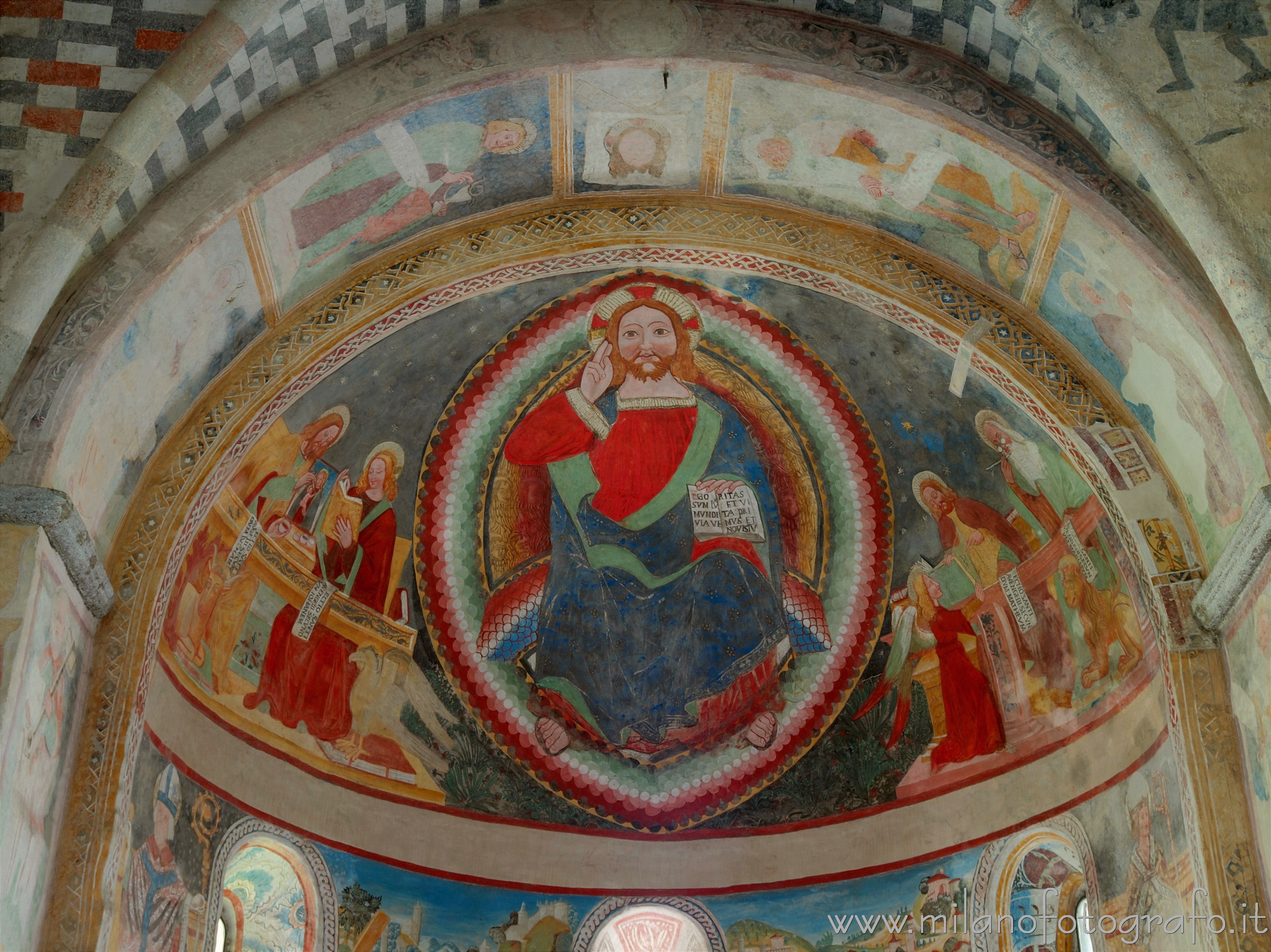 Biasca (Ticino, Switzerland): Fresco of blessing Christ - Biasca (Ticino, Switzerland)