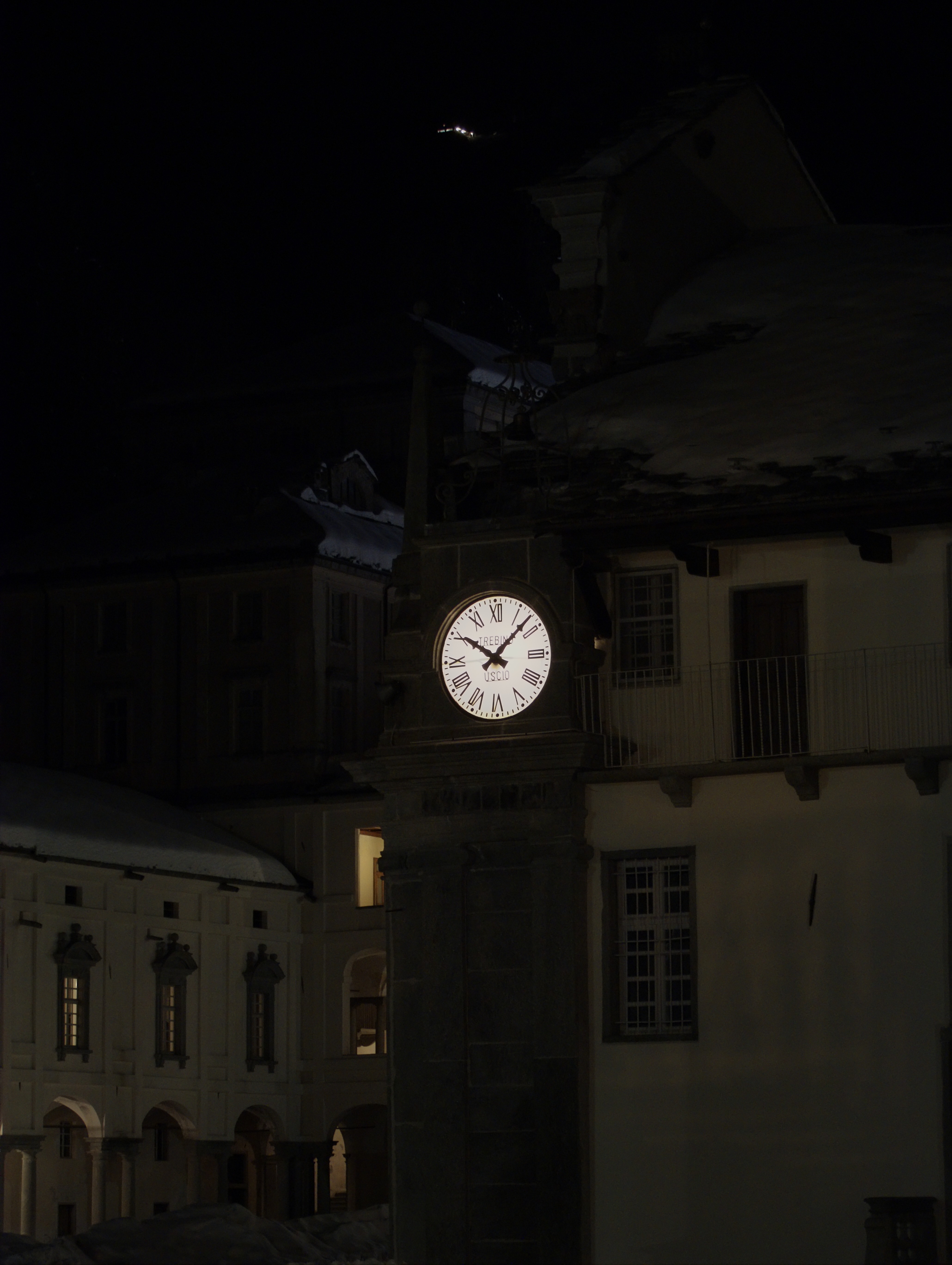 Biella - Basilica Antica del Santuario di Oropa in notturna