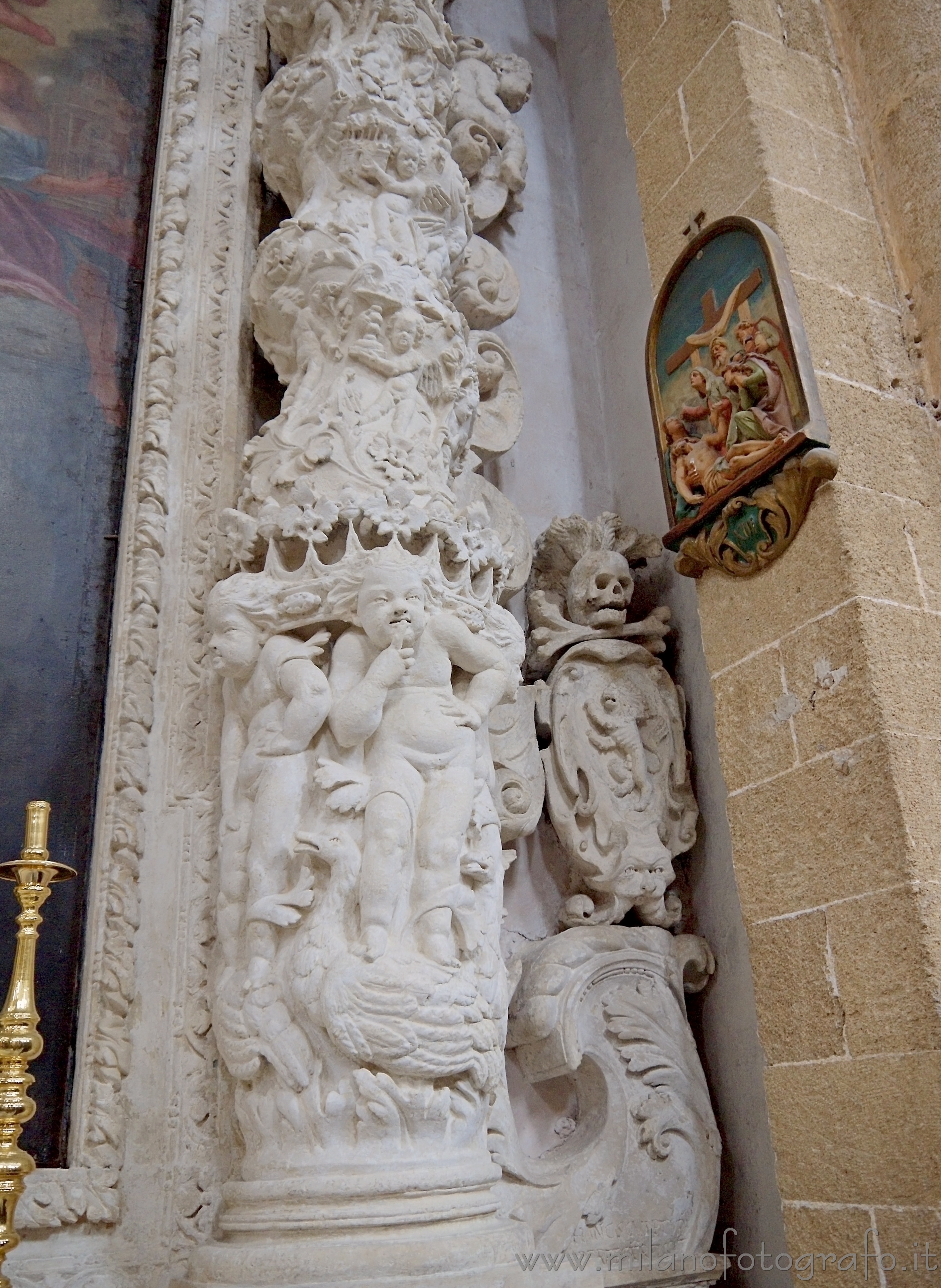 Gallipoli (Lecce, Italy): Detail of the decorations inside the Duomo - Gallipoli (Lecce, Italy)