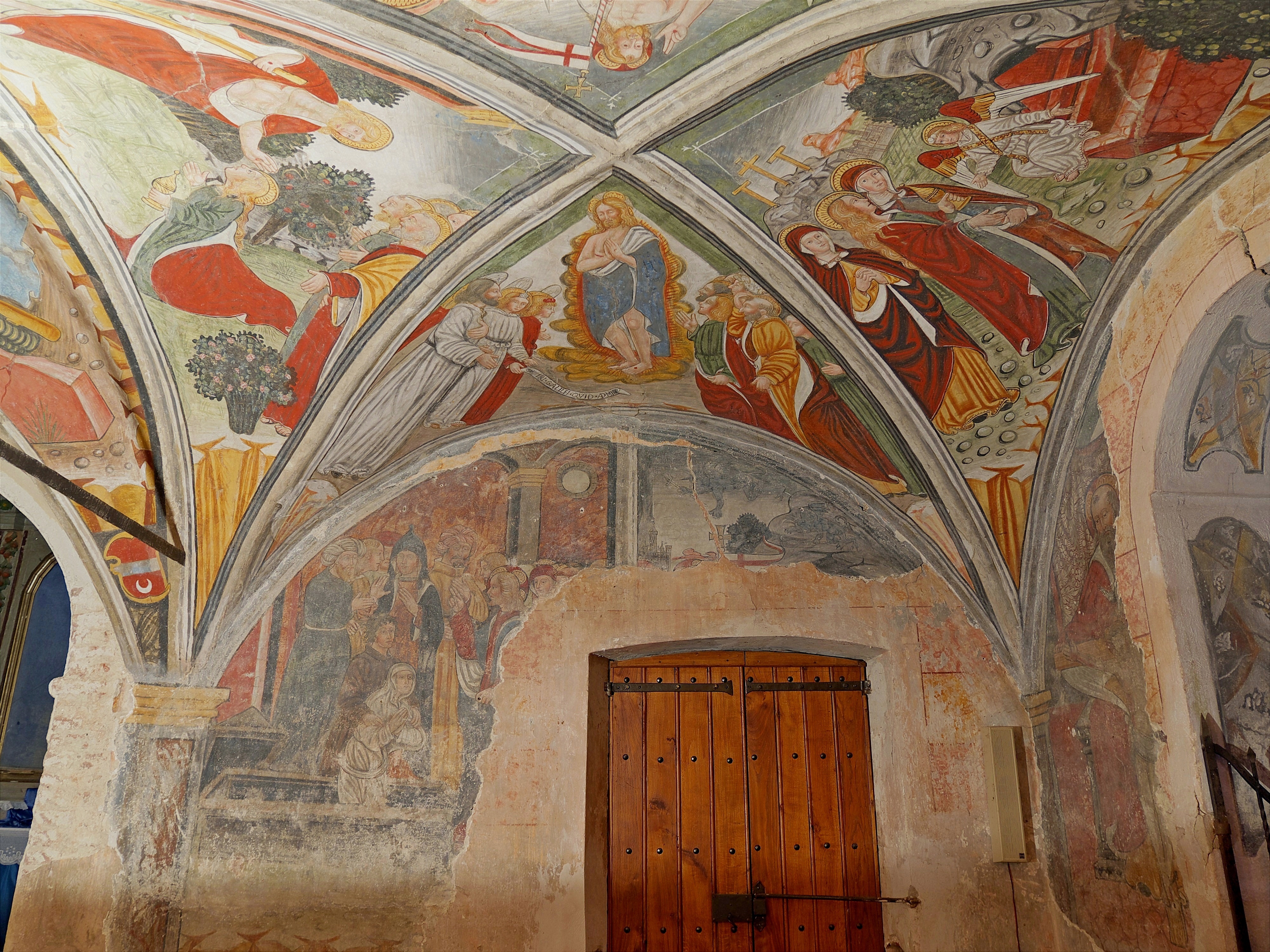 Cossato (Biella, Italy): Interiors covered with frescoes of the Church of San Pietro - Cossato (Biella, Italy)