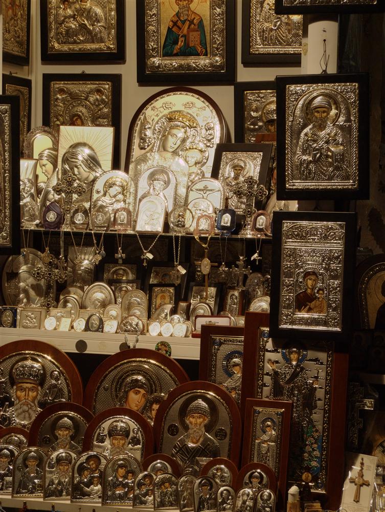 Korfu Town (Greece) - Icons in shopping window