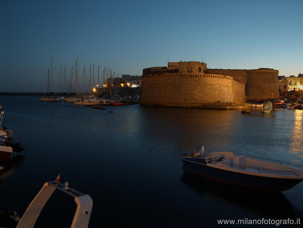 Gallipoli (Lecce) - La fortezza i Gallipoli vecchia all' imbrunire