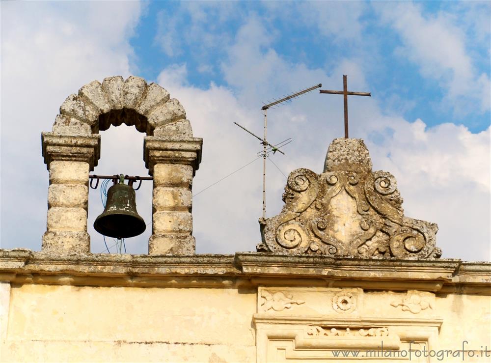 Martano (Lecce) - Decorazioni su un tetto