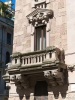 Milano: Balcone sulla facciata della prima Casa Berri Meregalli nel Quadrilatero del Silenzio