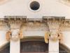 Milano: Teste di cherubino sulla facciata mai finita della Basilica di San Vittore