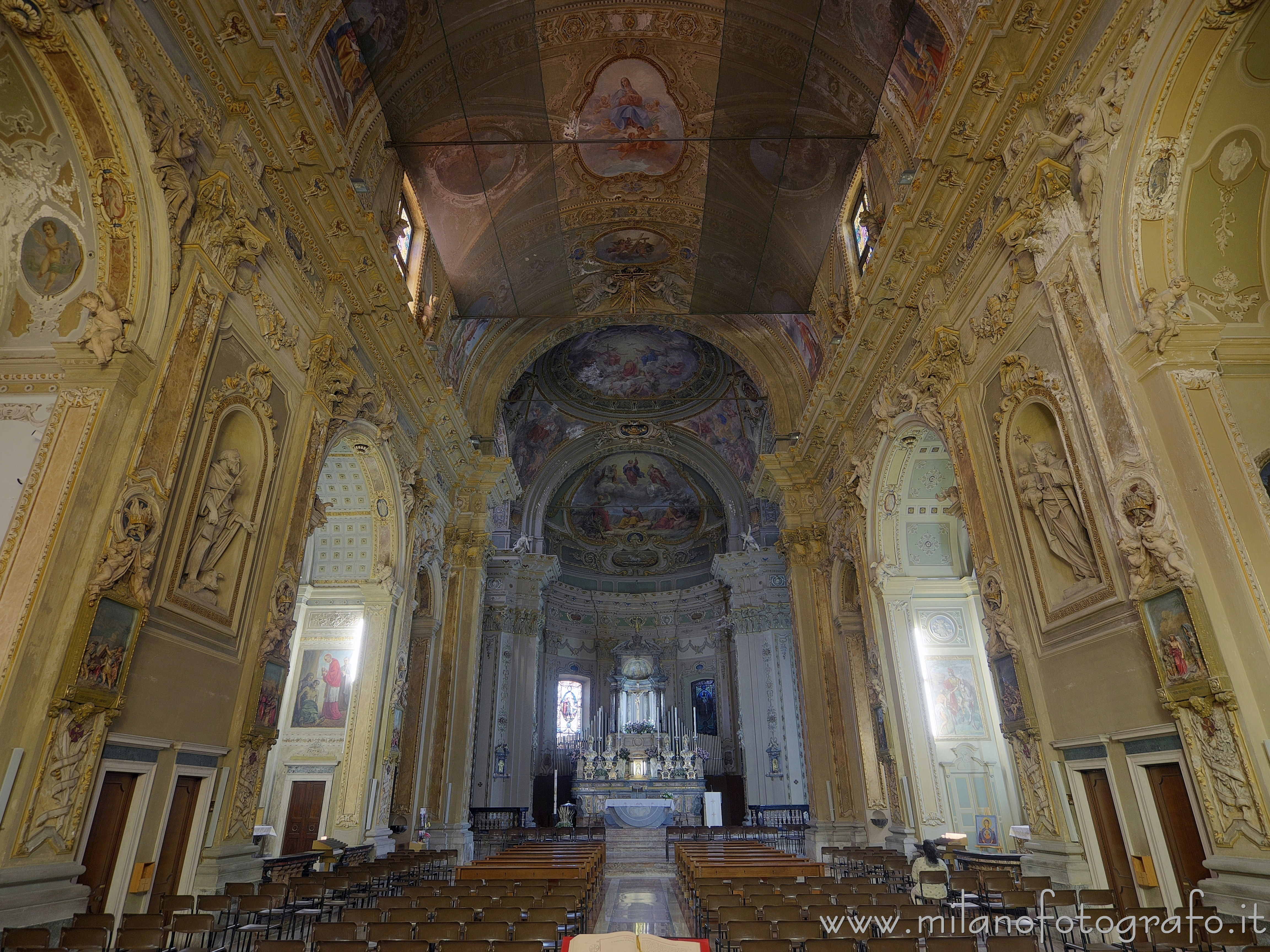 Fagnano Olona (Varese, Italy): Interior of the Church of San Gaudenzio - Fagnano Olona (Varese, Italy)