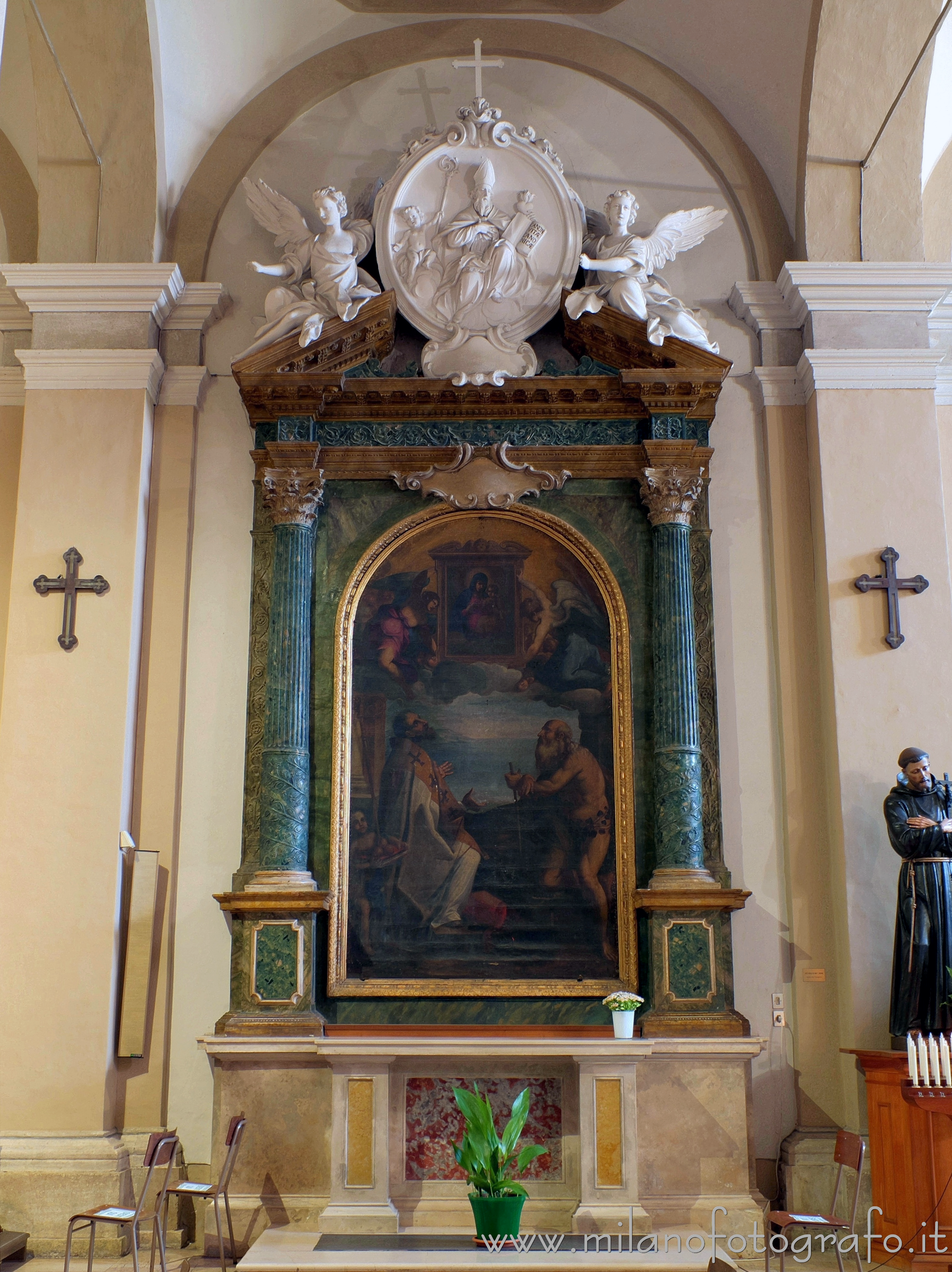 Fano (Pesaro e Urbino, Italy): Altar of St. Nicholas from Bari and St. Onofrio in the Basilica of San Paterniano - Fano (Pesaro e Urbino, Italy)