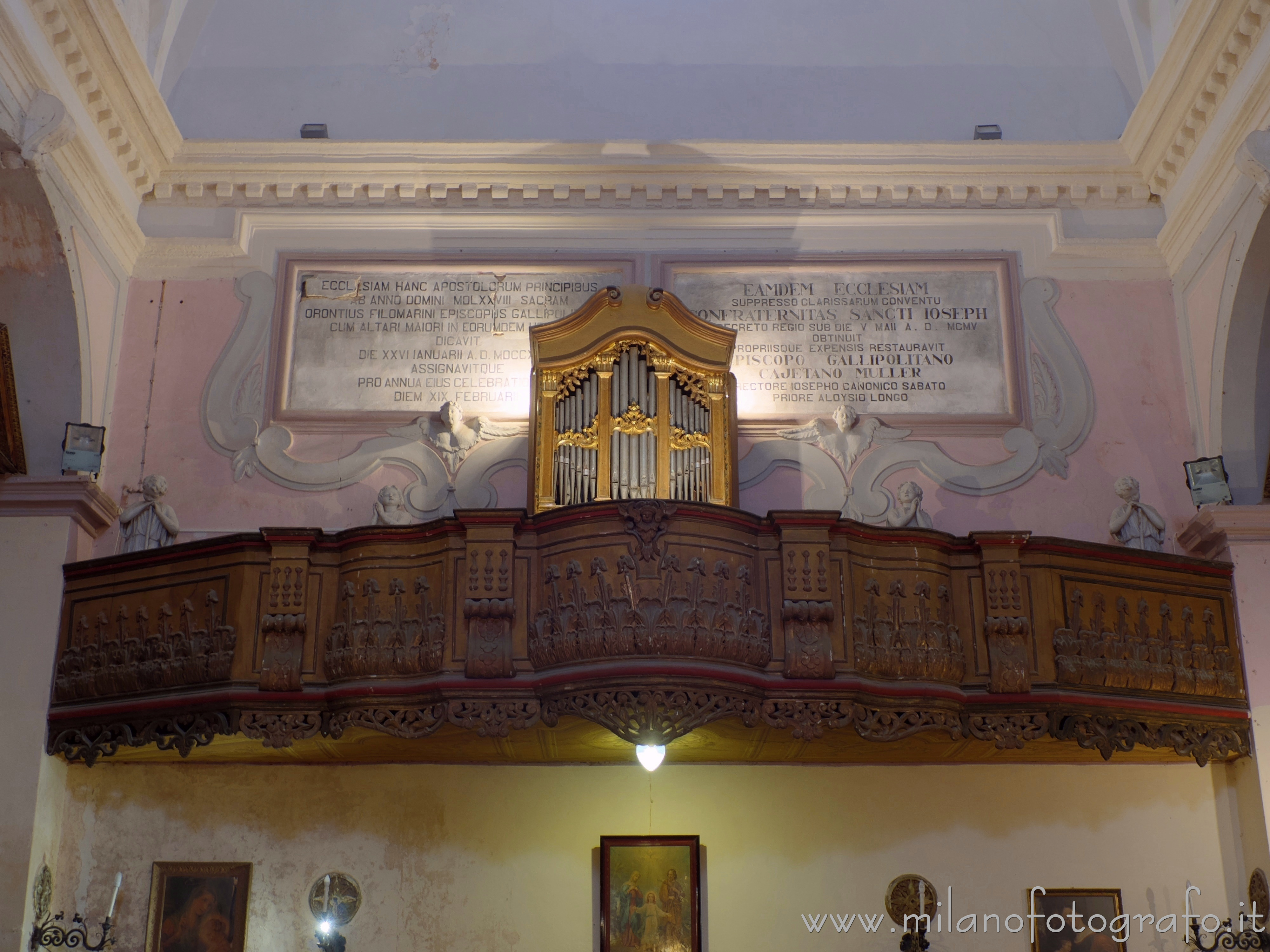 Gallipoli (Lecce, Italy): Choir loft of the Church of San Giuseppe - Gallipoli (Lecce, Italy)