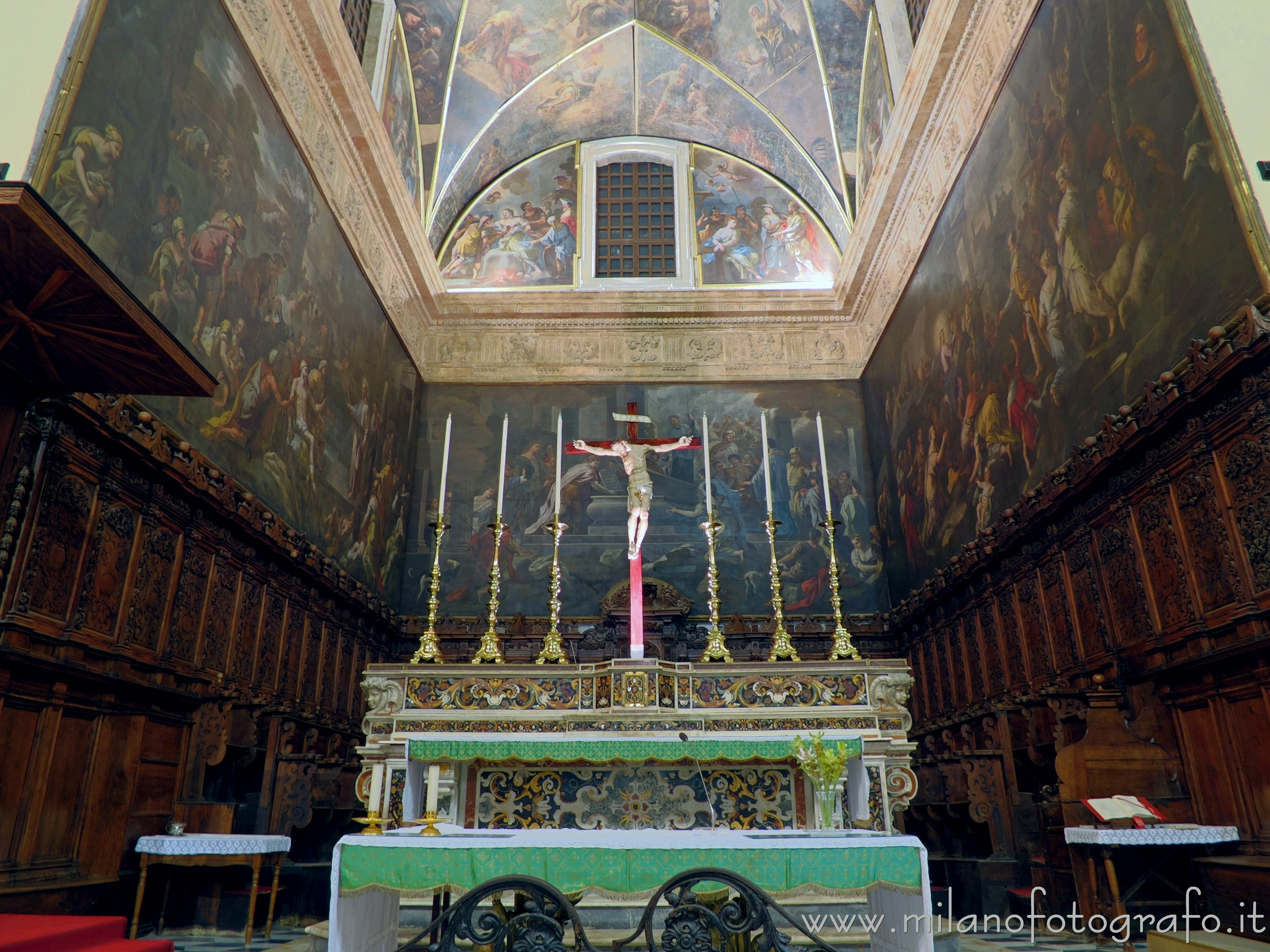 Gallipoli (Lecce): Altare e coro maggiore del presbiterio del Duomo - Gallipoli (Lecce)