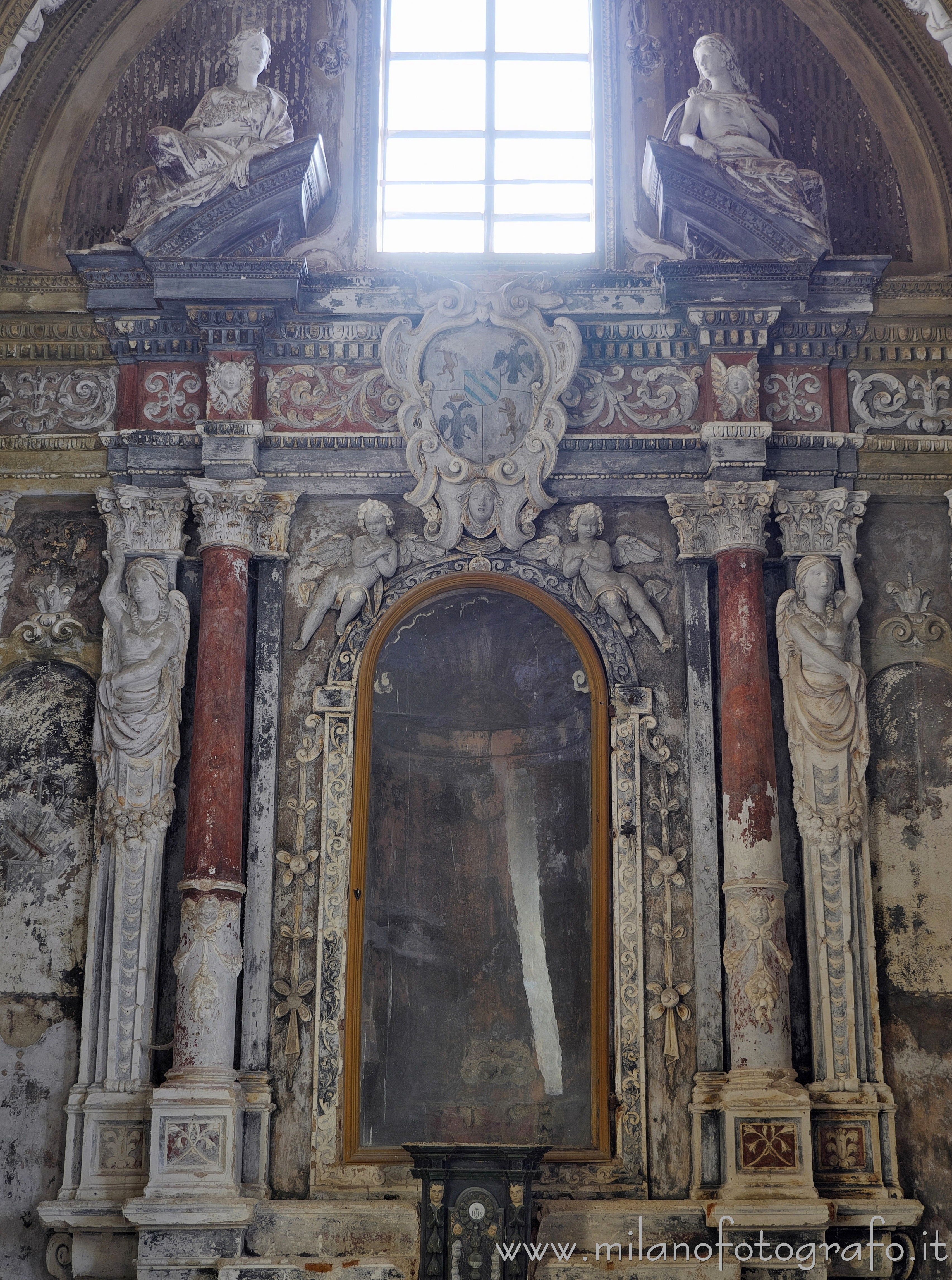 Masserano (Biella, Italy): Retable of the altar of Sant'Anthony of Padua in the Church of St. Theonestus - Masserano (Biella, Italy)