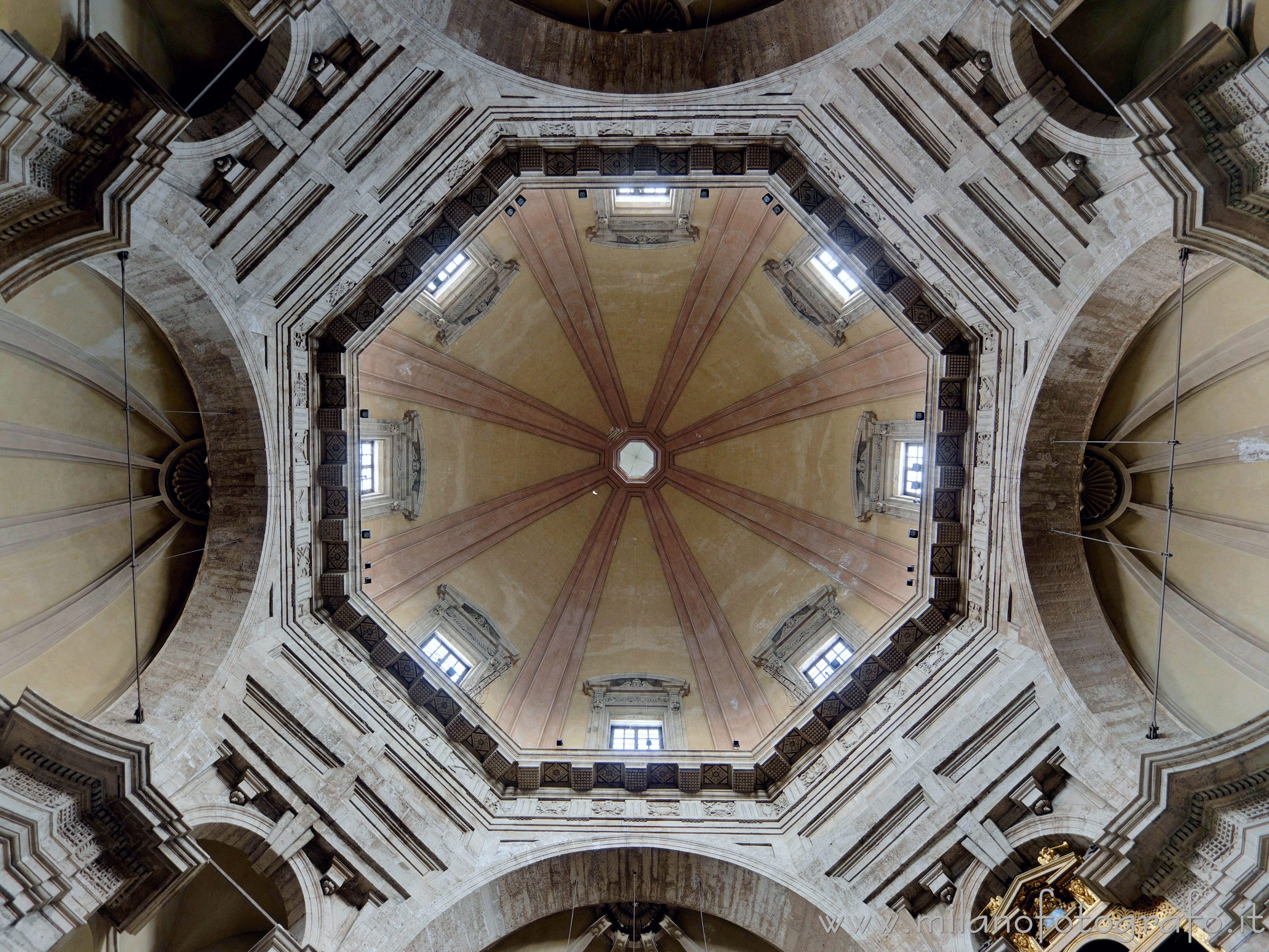 Milan (Italy): Vault of the Basilica of San Lorenzo  - Milan (Italy)