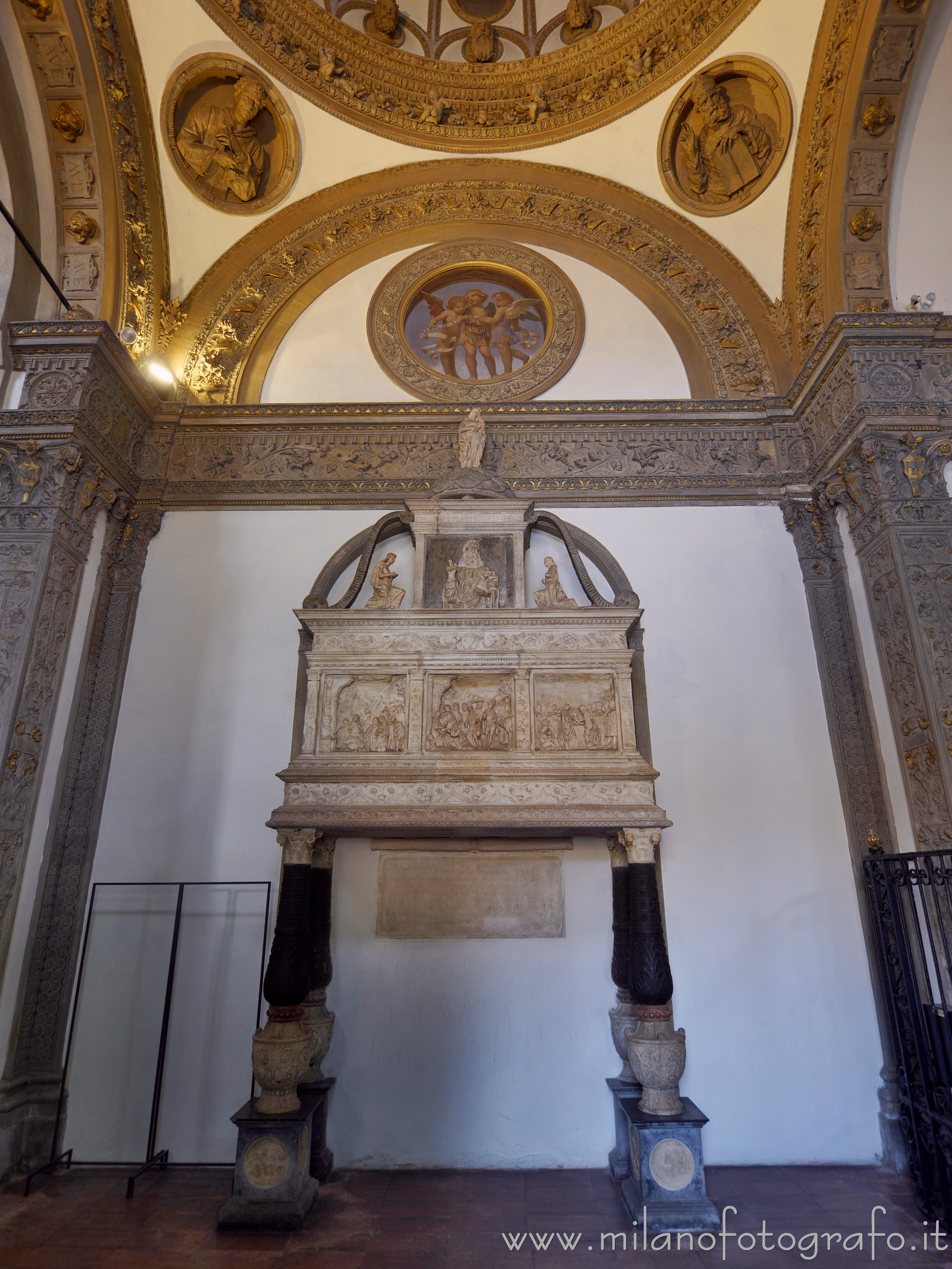 Milan (Italy): Left wall of the Brivio Chapel in the Basilica of Sant'Eustorgio - Milan (Italy)