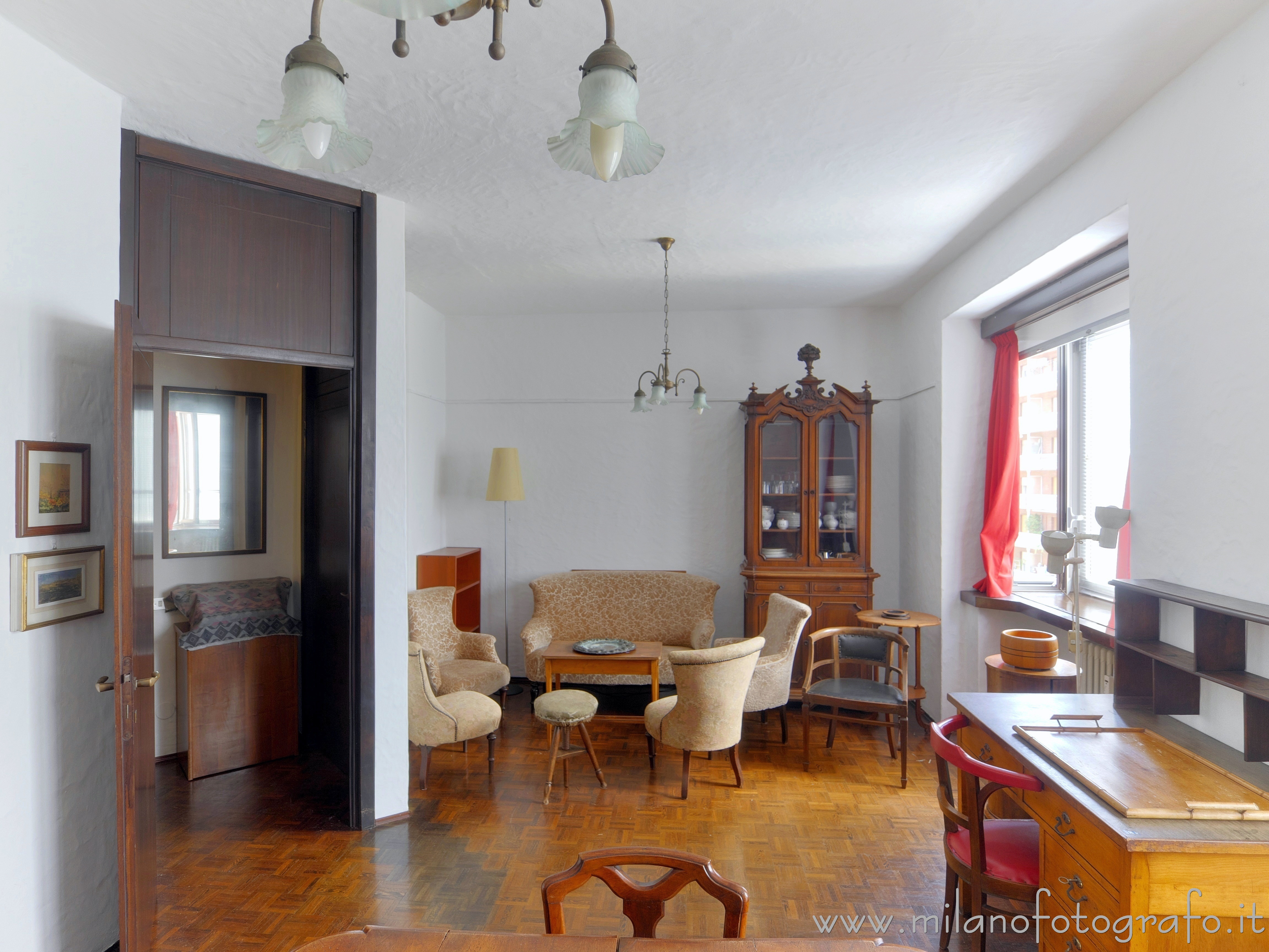 Milan (Italy): Living room furnished with furniture from the early 1900s - Milan (Italy)