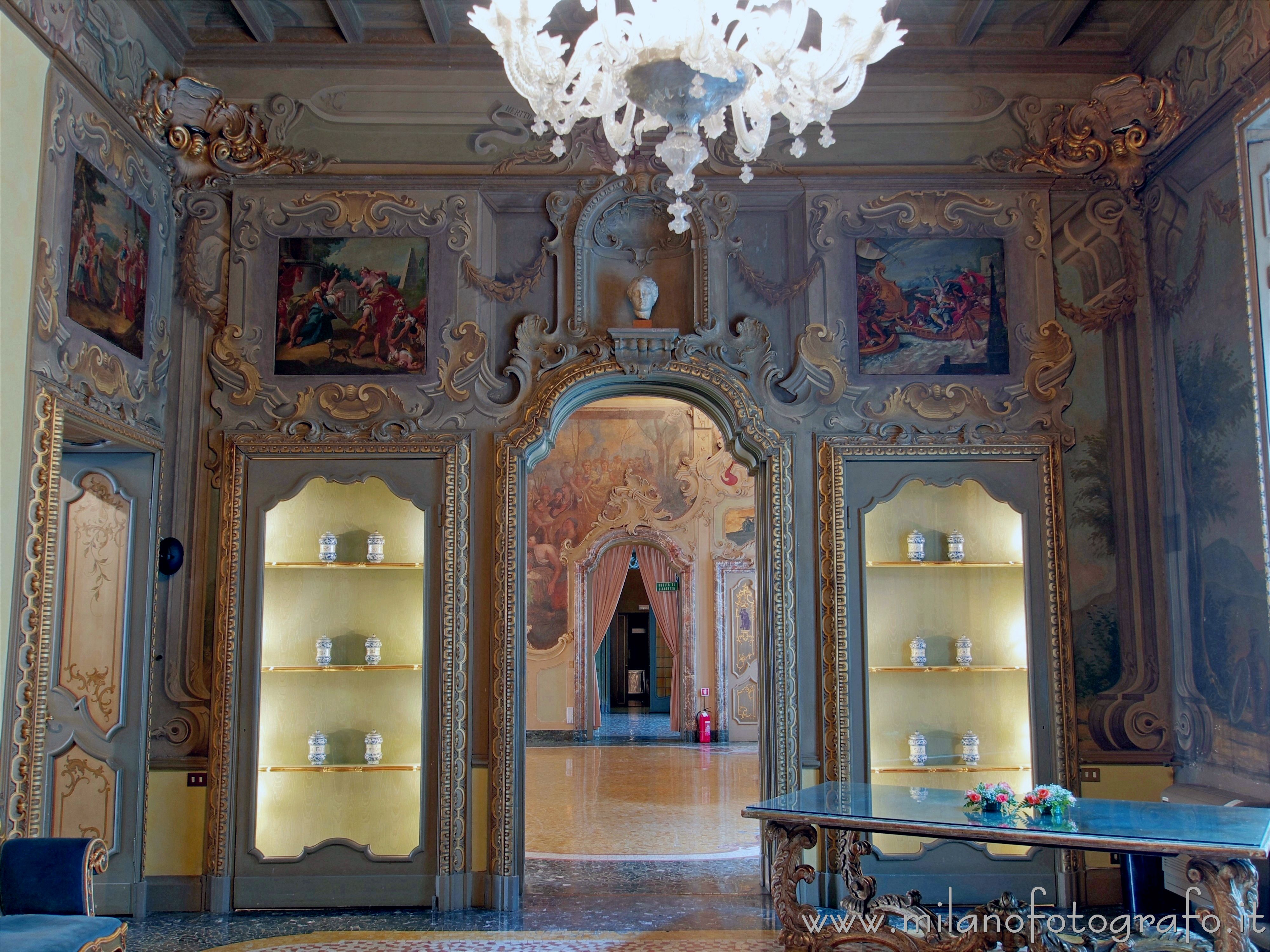 Milano: Sala Hall di Palazzo Visconti - Milano