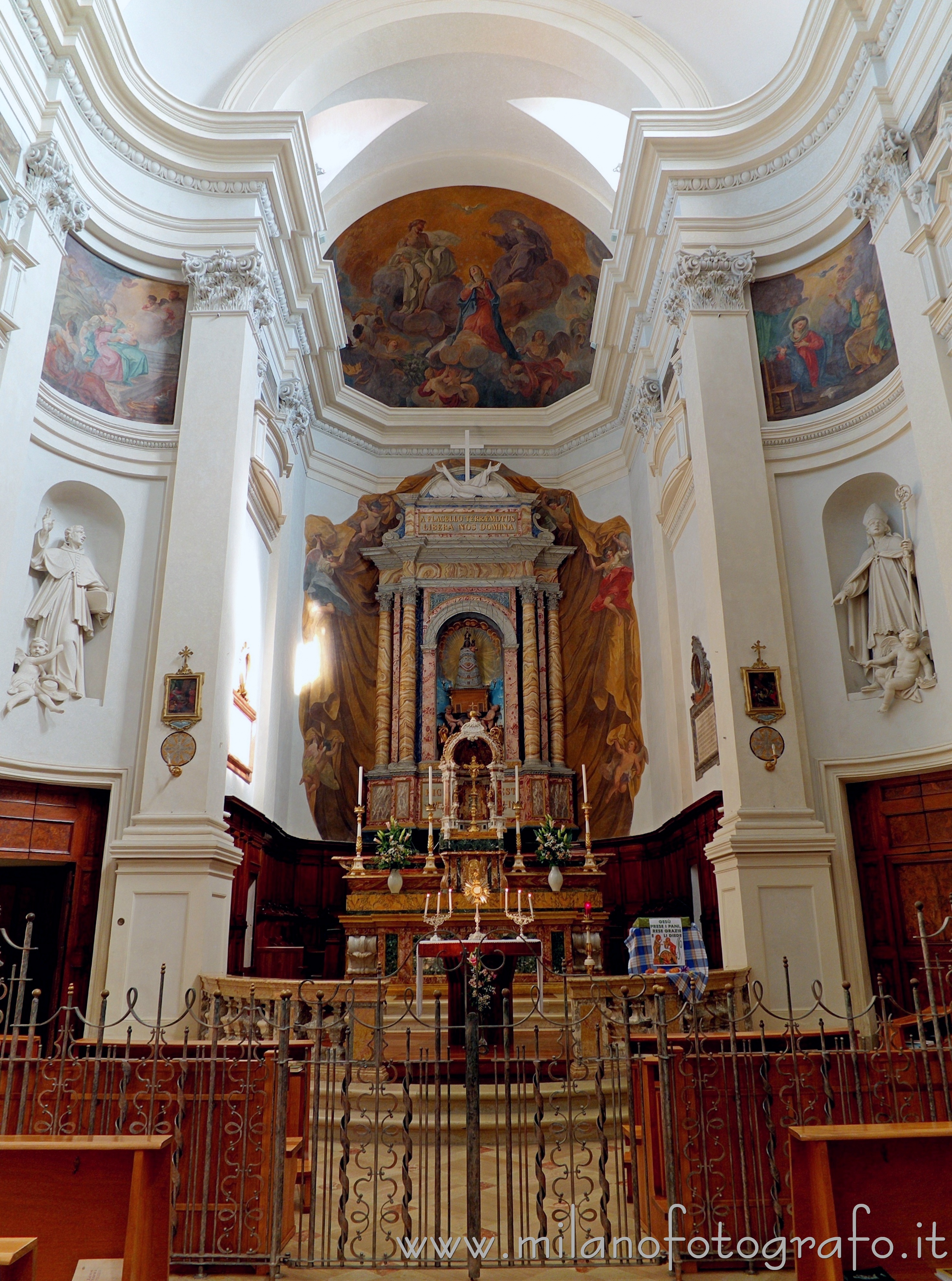 Rimini: Presbiterio e abside della Chiesa di San Bernardino - Rimini