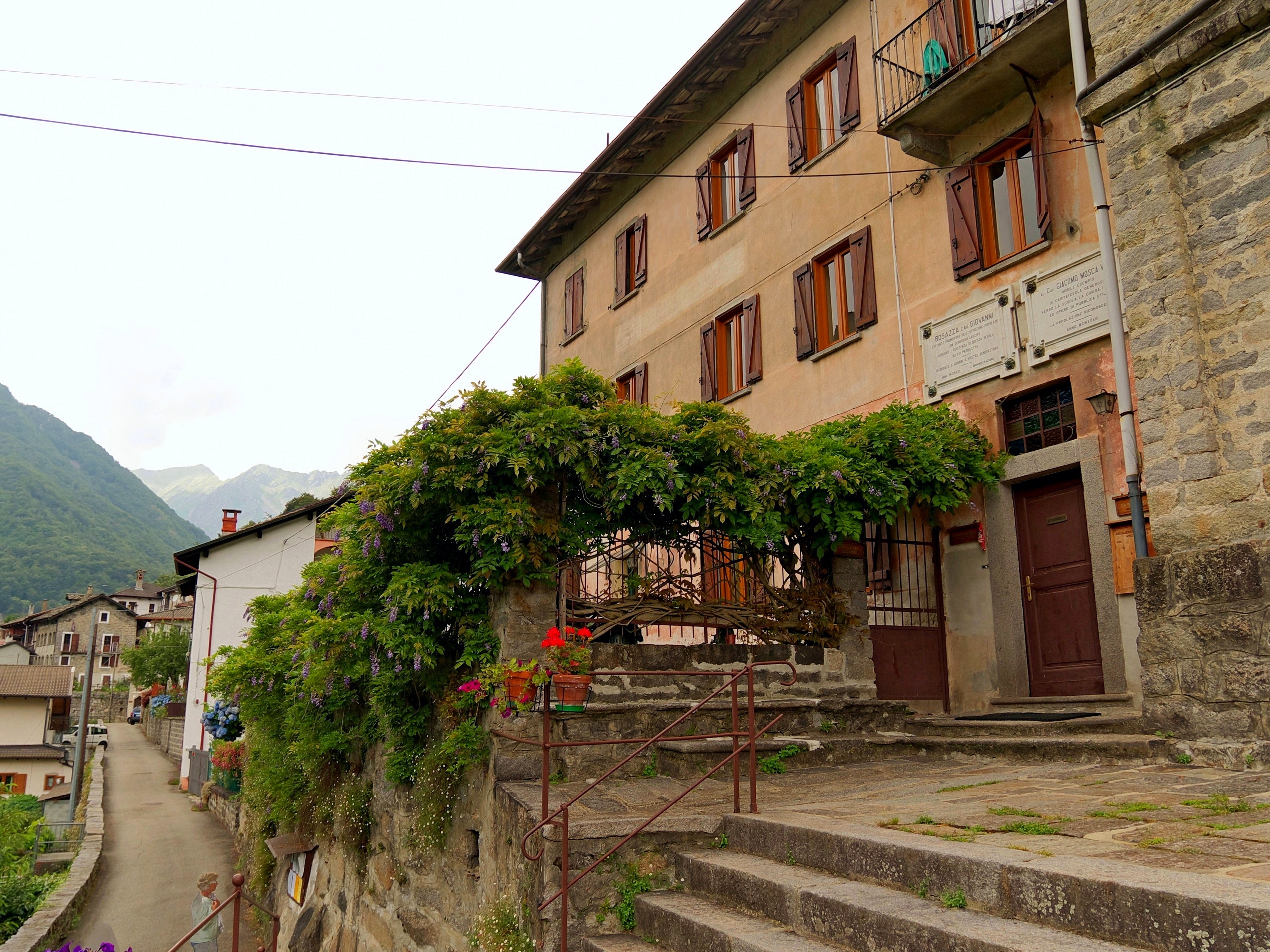 Valmosca frazione di Campiglia Cervo (Biella): La vecchia scuola del paese - Valmosca frazione di Campiglia Cervo (Biella)