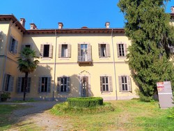 Places  of historical value  of artistic value around Milan (Italy): Trotti Palace